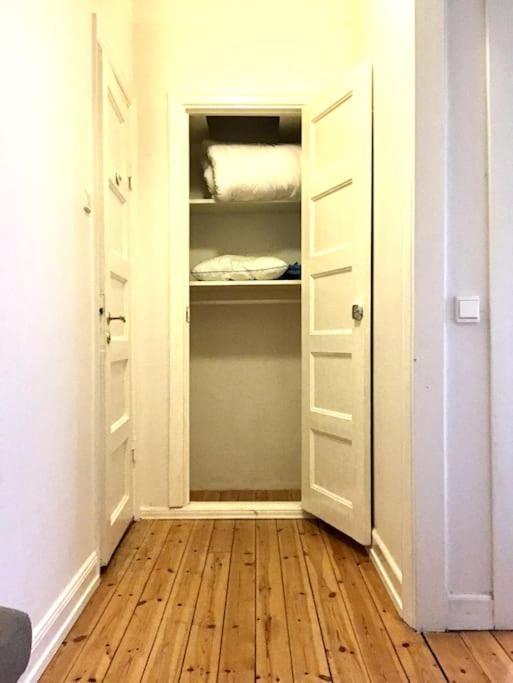 Entire Apartment ストックホルム エクステリア 写真
