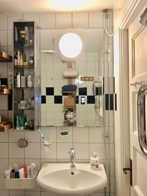 Entire Apartment ストックホルム エクステリア 写真